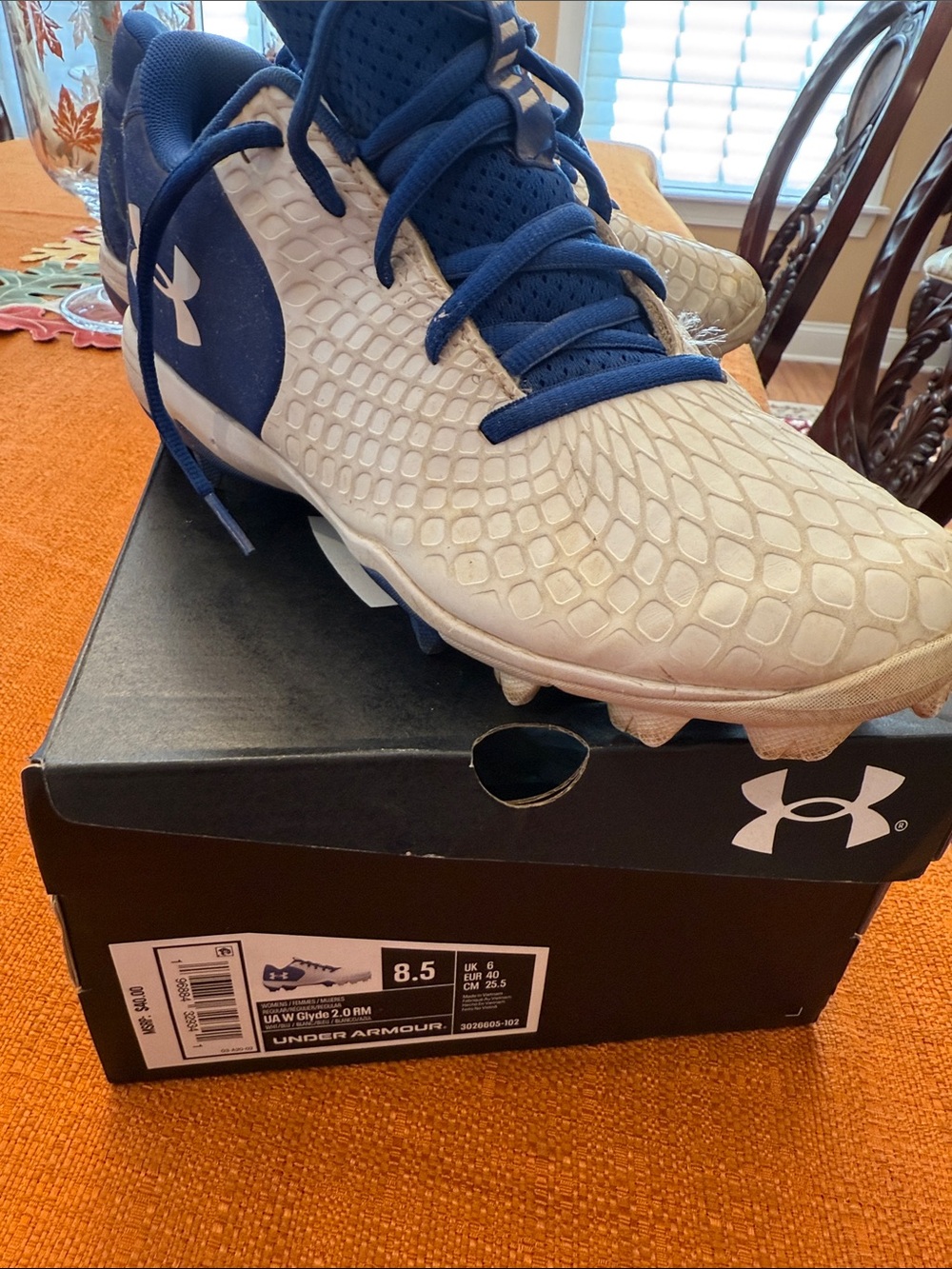 Under Armour White and Blue Cleats Woman’s 8.5